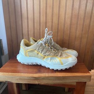 Camper CRCLR GORE-TEX multicolor women’s sneaker. Size 38 hiking athletic